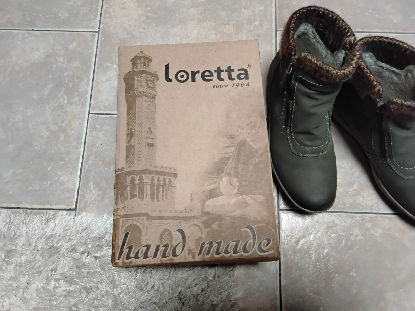 Ladies Short Boots(,Pavers, Hand-Made.Size 41.Boxed.Worn Twice,Olive Colour.) image 5