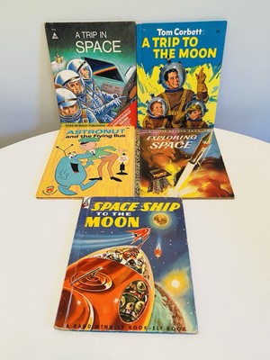 Lot of 5 Vintage Children's Space Books Astronaut, Moon, Space