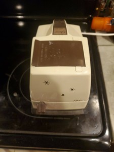 Vintage OSTER Snowflake Counter Top Ice Crusher Snow Cone Shaver Coarse