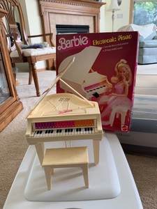 barbie piano and stool