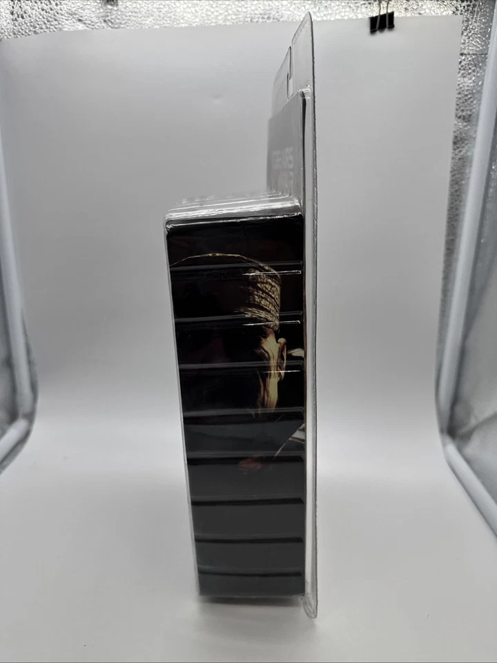 2009 NECA Gears of War 2 Colonel Victor Hoffman 7” Action Figure - Image 4 of 4