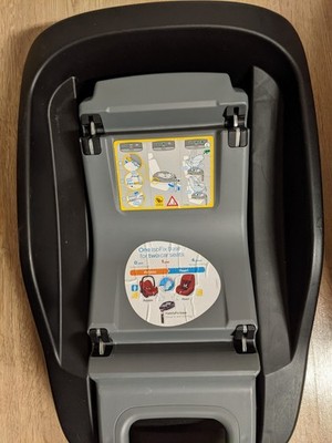 Autokindersitz Maxi Cosi Family fix + Pearl Semi Universal 9-18 Kg