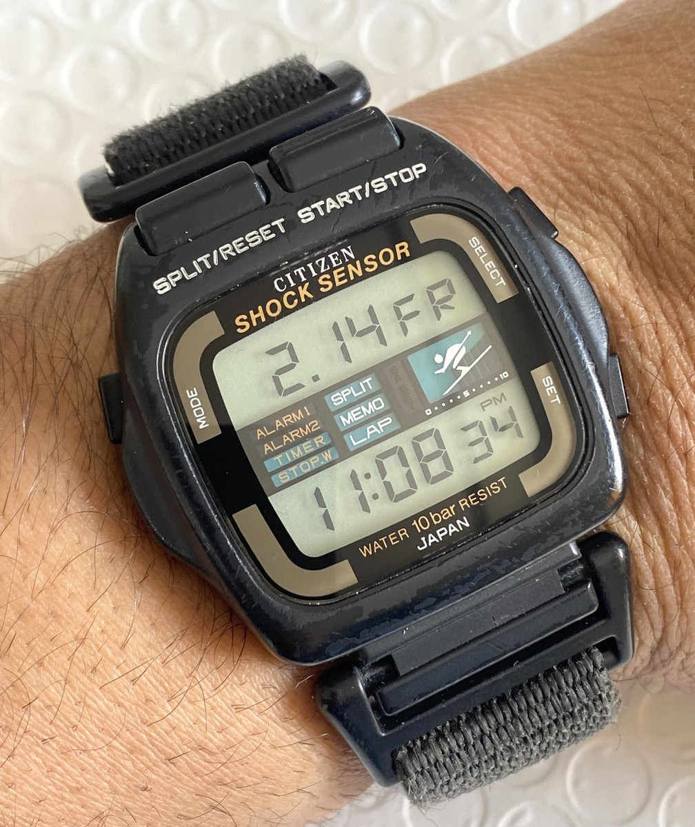 VINTAGE CITIZEN Digital WATCH Citizen Shock Sensor D131-312945