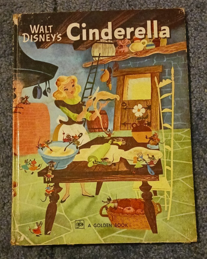 Walt Disney's  -  CINDERELLA  ~ A  Golden Book      45th Printing, 1980