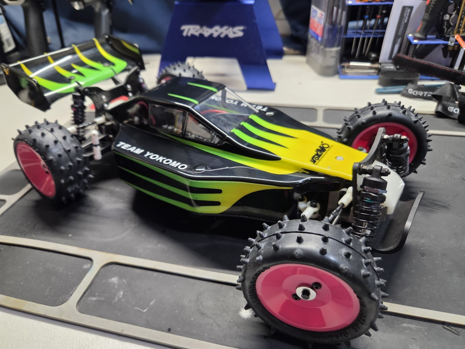 Yokomo/Team associated YZ-10 Electric Brushless 4WD Buggy