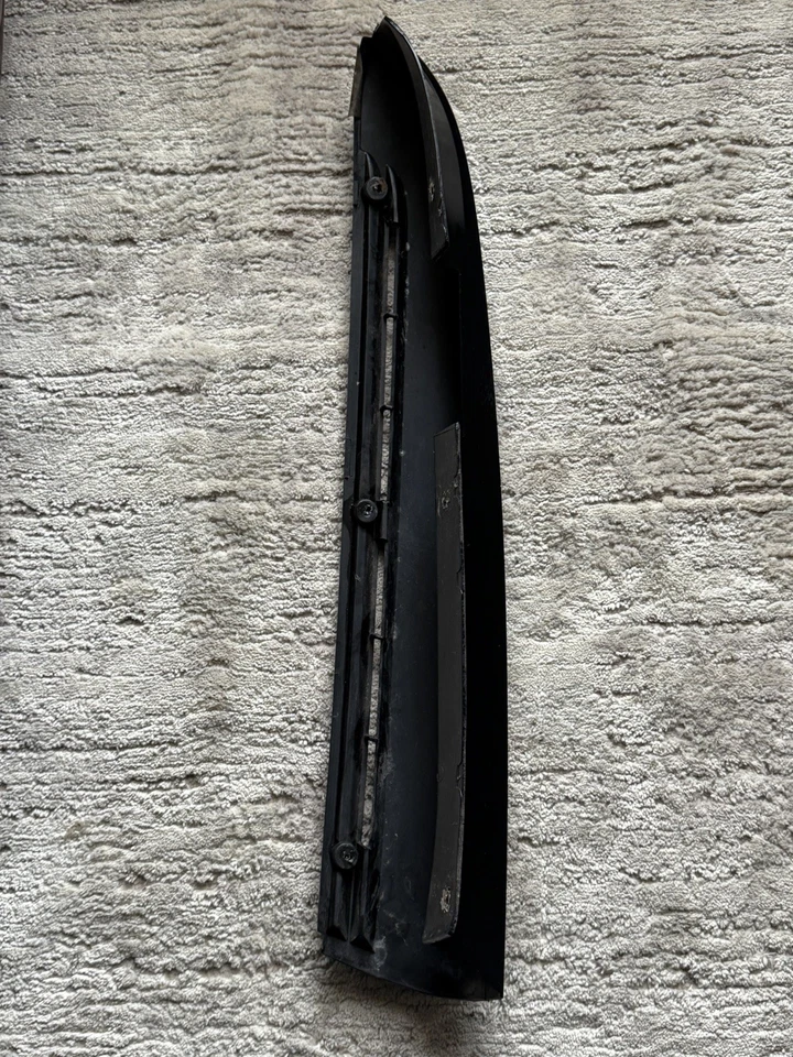 🔥 92 - 99 PILAR TRASERO CHEVY GMC SUBURBAN TAHOE YUKON MOLDURA DERECHA OEM Foto 4 de 4