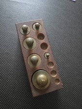 Boîte de poids balance ( incomplète )