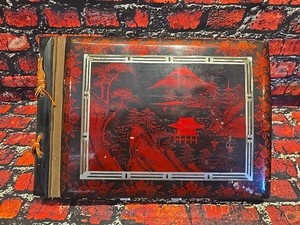 ORIGINAL JAPANESE Musical PHOTO ALBUM LACQUERED - HAND PAINTED - 13"x8" - Japan