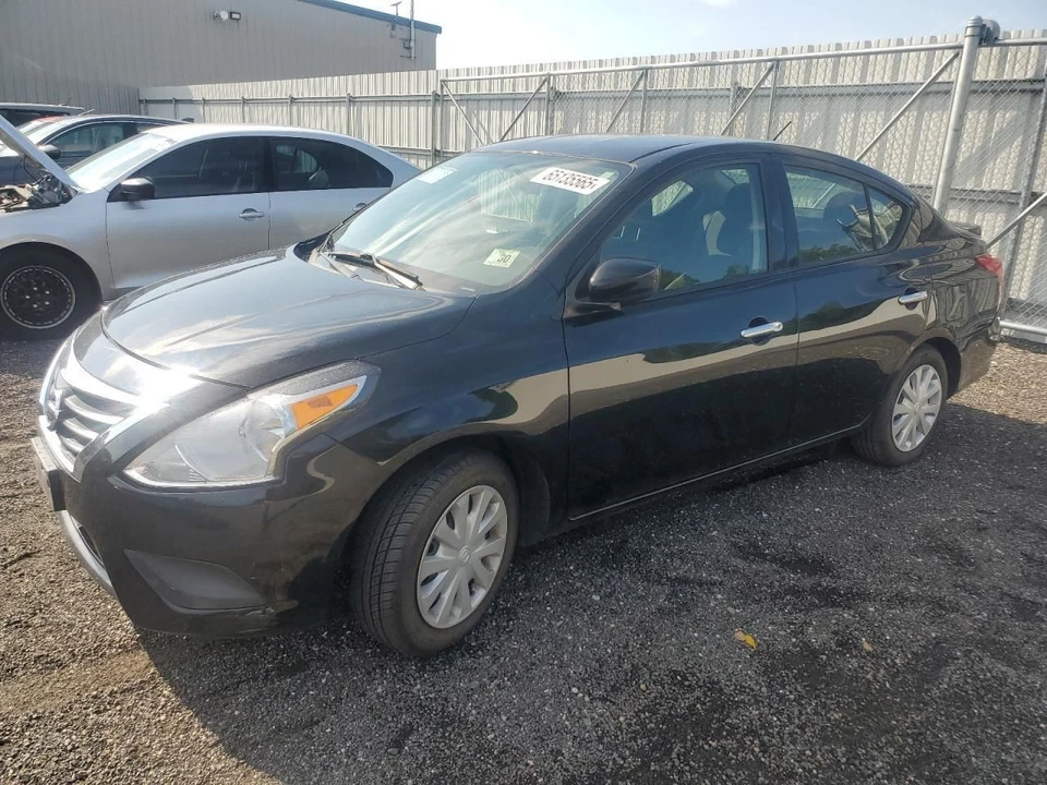 Maletero/portón trasero sedán con alerón para 12-18 VERSA 2746075 Foto 2 de 4