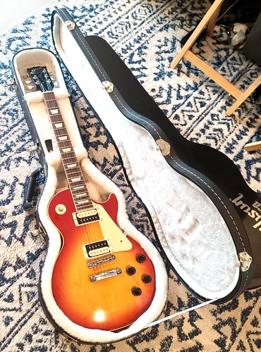 Gibson Les Paul  Electric Guitar -Red Sunburst 2009