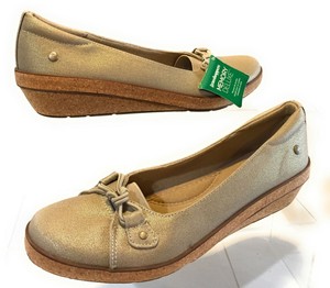 Steve Madden Tan Suede Irene Ankle Strap Sandal | Steve madden high heels, Ankle strap sandals 