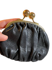 Vintage Black Leather Kiss Lock Coin Purse Clutch Ball Clasp 1970s 70s 1980s 80s