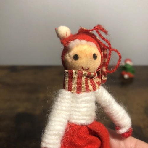 Vintage Christmas Yarn Girls, skiing and sledding Felt and wood Lot Of 2 - Picture 10 of 19
