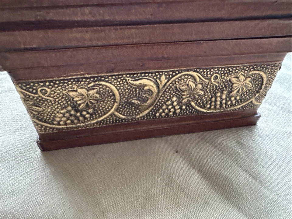 Paper Mache Nesting Box Red Gold Grape Motif 9"L 6.5"H 5.5"W Made In Philippines - Image 2 of 4