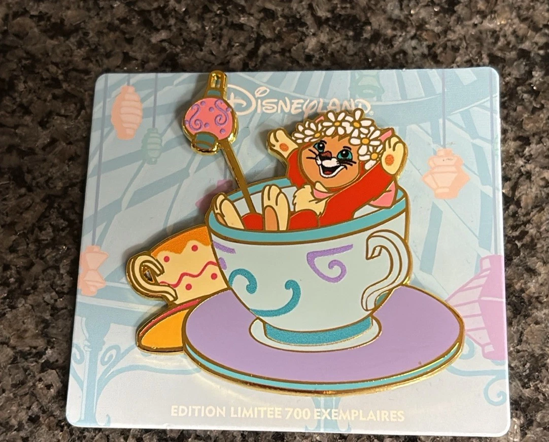 Alice in Wonderland Characters Tea Cups Dinah Cat Disneyland Resort Paris Pin