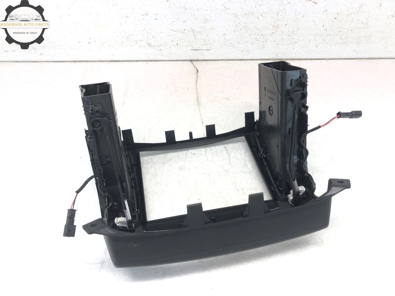 2017-2020 MASERATI LEVANTE CENTER DASH AC HEATER CLIMATE CONTROL AIR VENT GRILLE