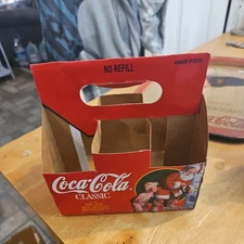 Coca-Cola Classic Christmas 1996 Edition Coke Bottles Santa 6-Pack 8 fl.oz. Full