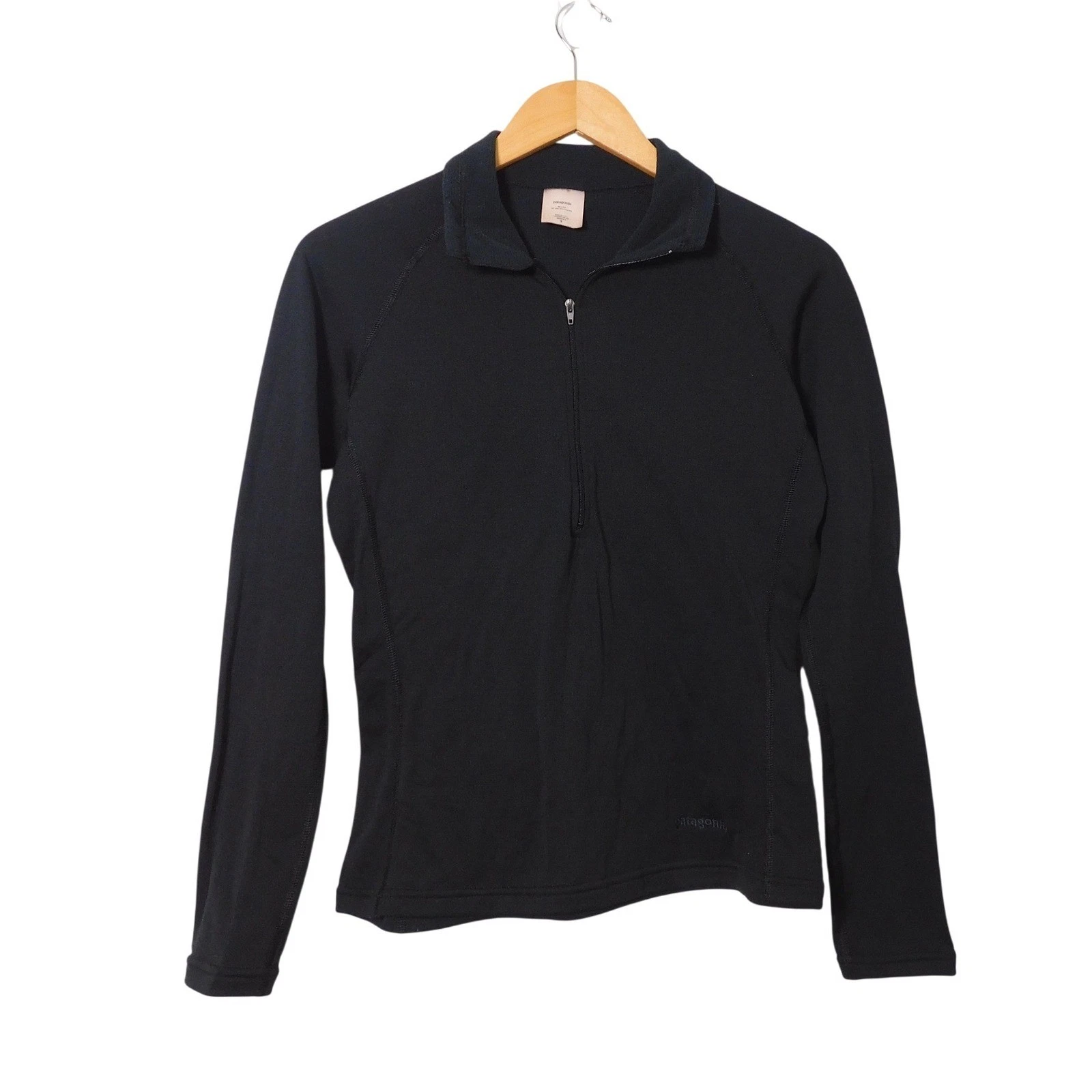 Patagonia Capilene Black Quarter Zip Base Layer Top Womens Small 41610FA