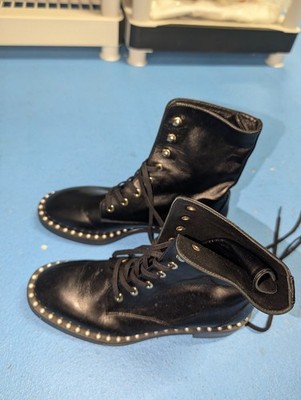 Stuart Weitzman Womens boots Size 6.0