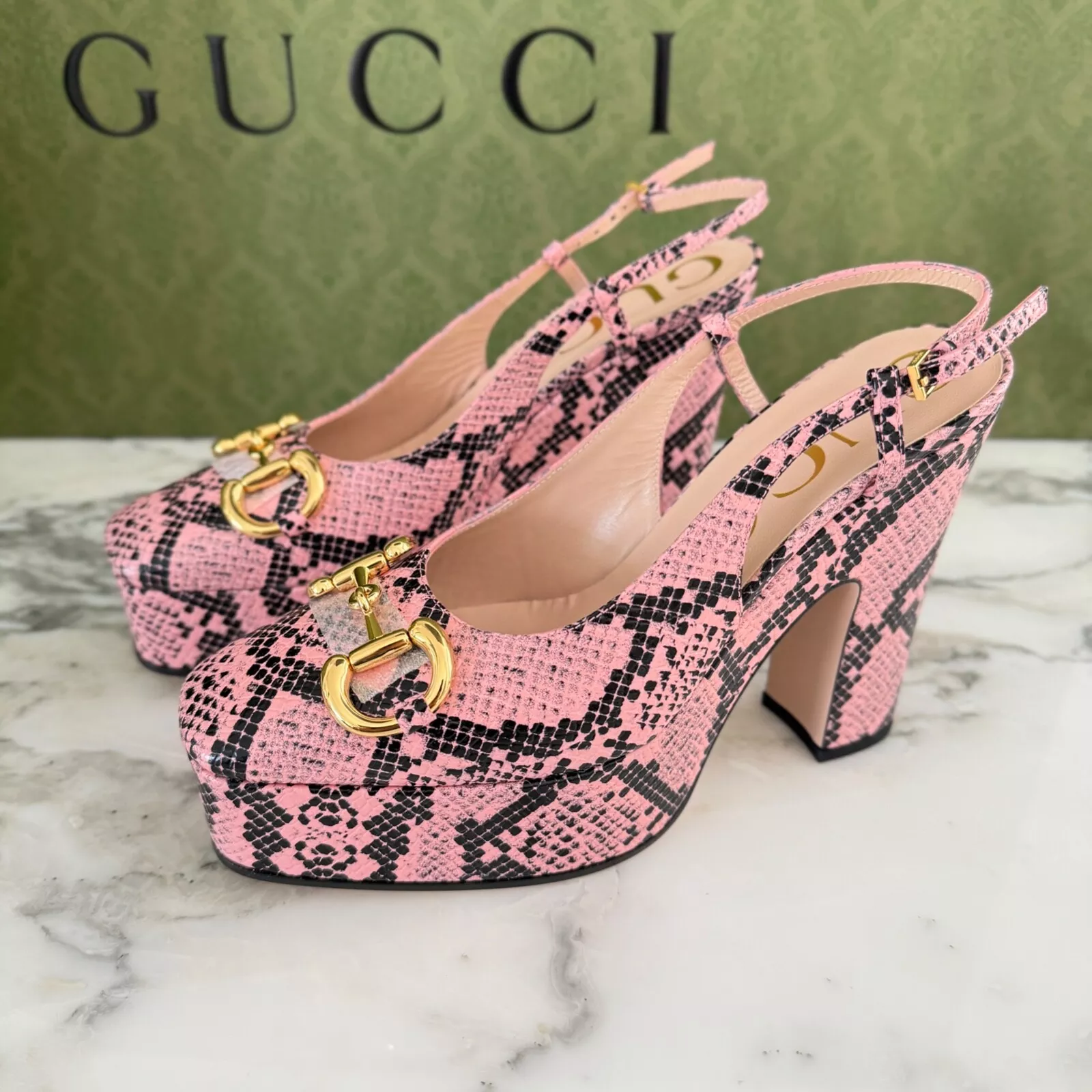 Escarpins à talons hauts en cuir imprimé python Gucci Horsebit Platform neufs avec étiquettes 723837 Gucci 37