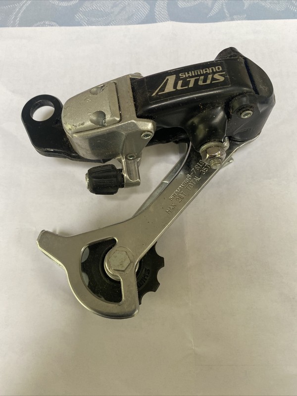 Shimano ALTUS M370 9-Speed Rear Derailleur (RD-M370-SGS)