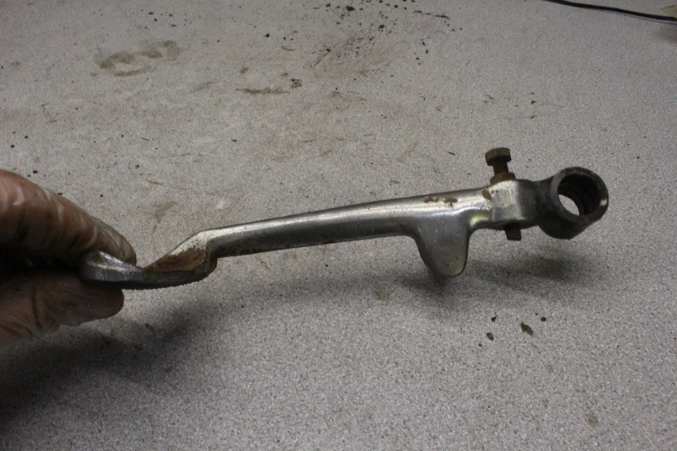 1964 Honda Super Hawk 305 CB77 REAR BRAKE FOOT PEDAL J5-2400.GC - Image 2 of 4
