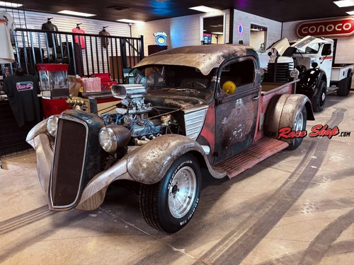 1946 Ford F-100 