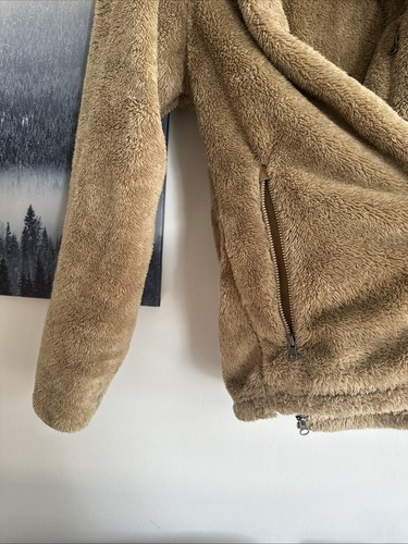 Uniqlo Women Windproof Outer Sherpa Teddy Fleece Jacket/ Beige/ Size XS / Great - Picture 12 of 22