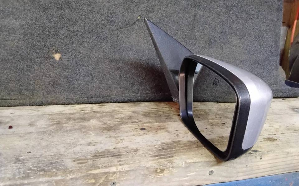 Espejo retrovisor derecho Mercury Milan/Ford Fusion 2006-2010 montaje OEM eléctrico Foto 2 de 4