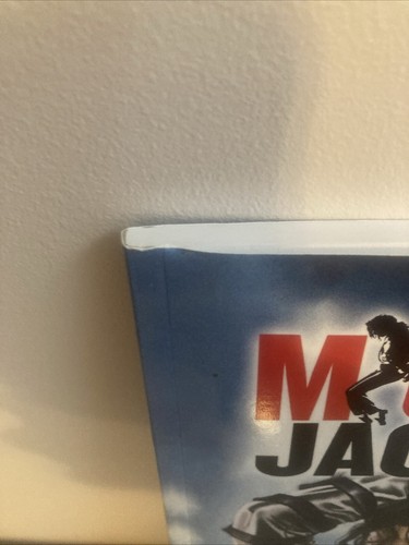 Michael Jackson Trivia Book: All The Things You Want To Know Are - Picture 3 of 6