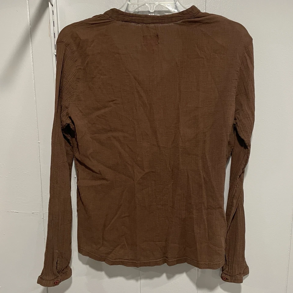 Blusa Fairy Grunge Mossimo Crepe Tamanho Médio Marrom Boho Bordada Floral - Imagem 3 de 4