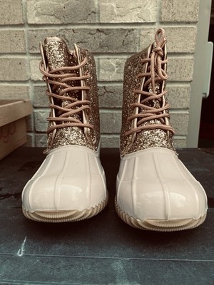 Sugar  Skylar 2   Rose Gold Glitter Duck Boots Women's Size 9M NWB