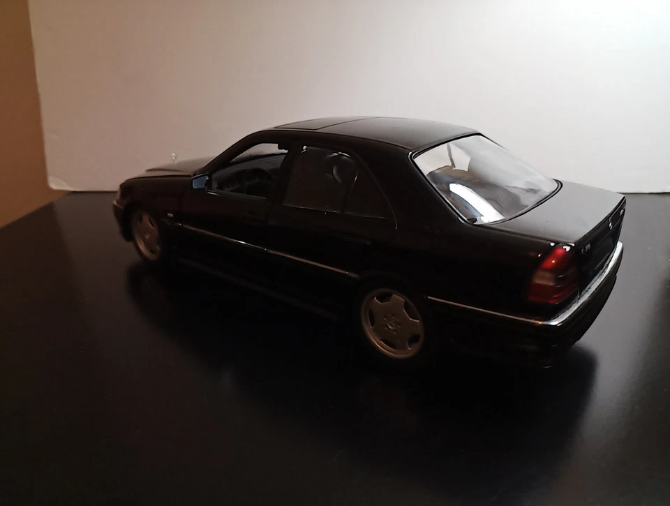1/18 USED MERCEDES BENZ C36 AMG BLACK UT MODELS READ NO BOX - Image 3 of 4