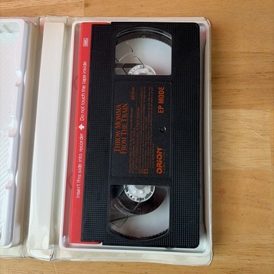 Throw Momma From The Train 1987 VHS RARE