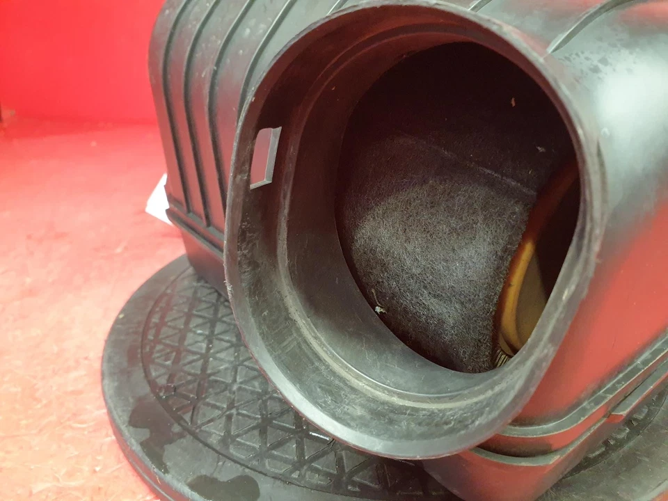 MINI BMW COUNTRYMAN R60 2011 AIRBOX 1.6L DIESEL N47C16U1 N47C16A 13717812949 - Image 4 of 4