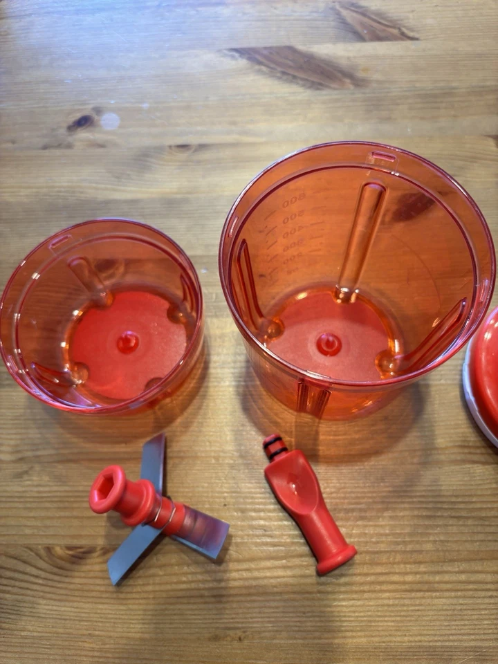 Tupperware  Turbo Chef Zerkleinerer Zwiebelschneider 300ml + 600ml Behälter   - Bild 3 von 4