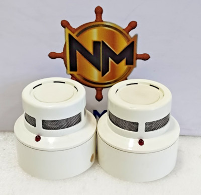 HEKATRON ORM 130AY SMOKE DETECTOR  5000508.160403 LOT OF 2PCS WITH BASE