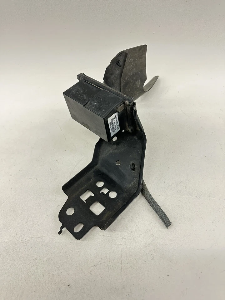 Sensor de distancia de control de crucero radar láser Toyota Sienna 2006-2010 88210-45020 Foto 4 de 4