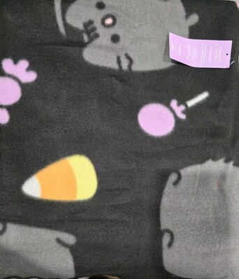 Pusheen Scaredy Cat Throw Blanket *Culturefly Exclusive* Halloween