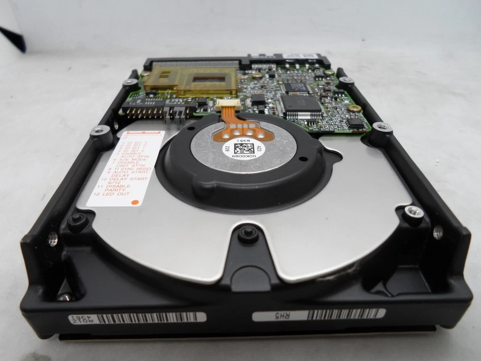 Ibm 4.5Gb 68Pin 7200Rpm 3.5Inch Ultra-Wide SCSI Hard Drive 22L0221 DDRS-34560  - Image 3 of 4