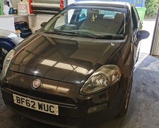 Fiat Punto MK3 2005-2018 Gloss BLACK Pre cut Sunstrip banner