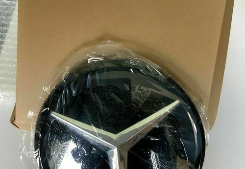 Black Grill Star Emblem 3D Mirror Finish W205 W212 W207 W164 W176 - Picture 6 of 6