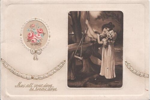 Femme en balançoire, jeune fille la pousse, carte de Noël vers 1910 - Photo 1/3