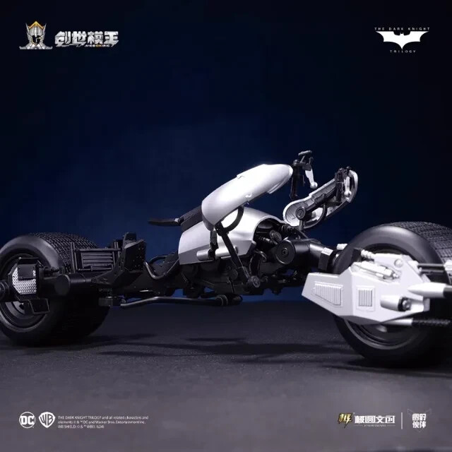 BATMAN Dark Knight + BATPOD Modoking 1/12 Model Kit DC Collection
