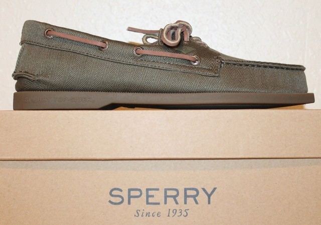 sperry slip resistant