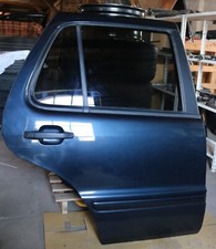 8439 Mercedes-Benz ML W163 Tür Hinten Rechts Beifahrerseite Smaragdschwarz 189 8439 Mercedes-Benz ML W163 Tür Hinten Rechts Beifahrerseite Smaragdschwarz 189