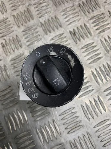 AUDI A4 Cabrio 8H7, B6, 8HE, B7 Scheinwerferschalter 8E0941531A 2.50 23936497