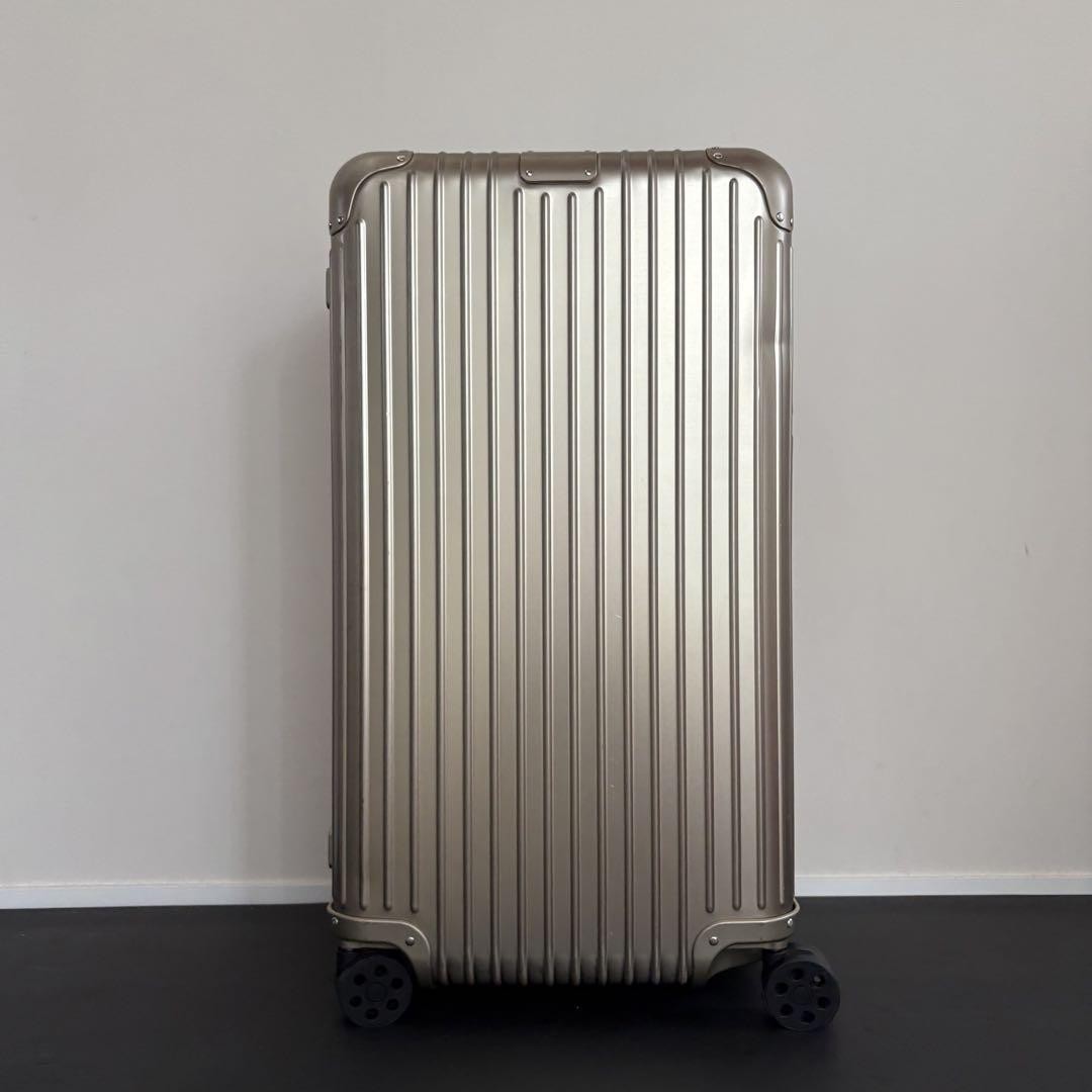 T*中様 【1回使用美品ラスト】Rimowa　Essencial trunkpl Career Guarantee Rimowa Original Trunk Plus 105L | eBay