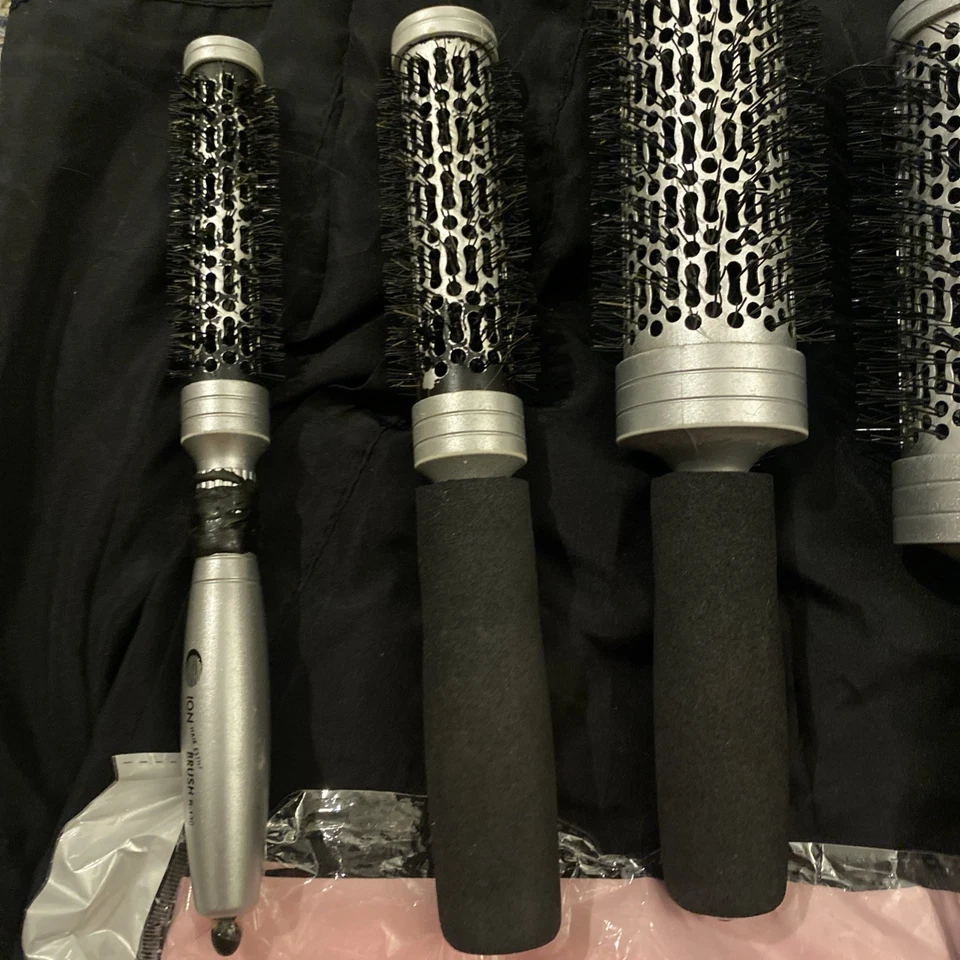 Juego de 5 cepillos acondicionadores Bio Ionic Classic Nanoionic Foto 3 de 4