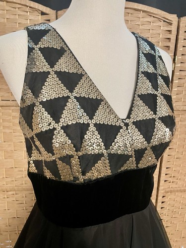 VTG 60s Black Sequin Maxi Dress Gown Velvet Waist Lettuce Hem Tiered Ruffle Med - Picture 5 of 22